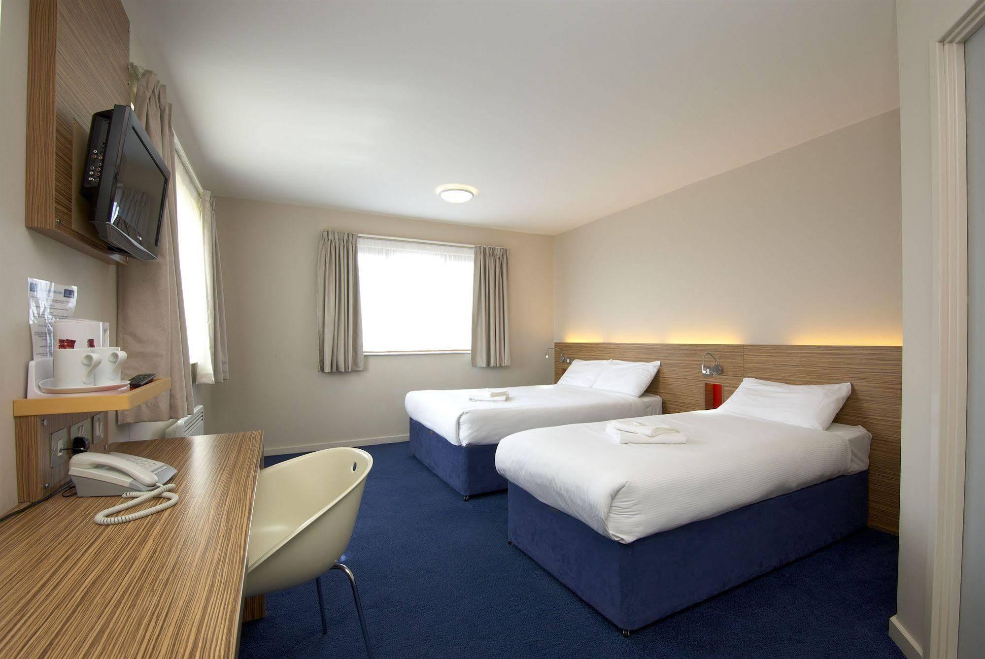 Travelodge Limerick Ngoại thất bức ảnh
